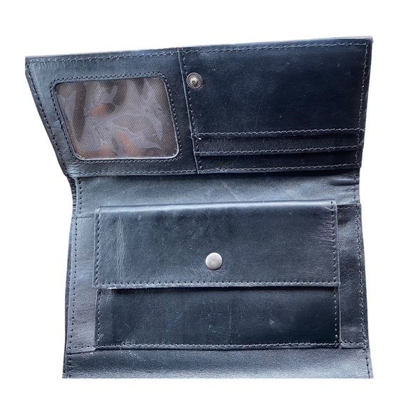 Patricia Nash Terresa Wallet black leather metal studded - Picture 3 of 8